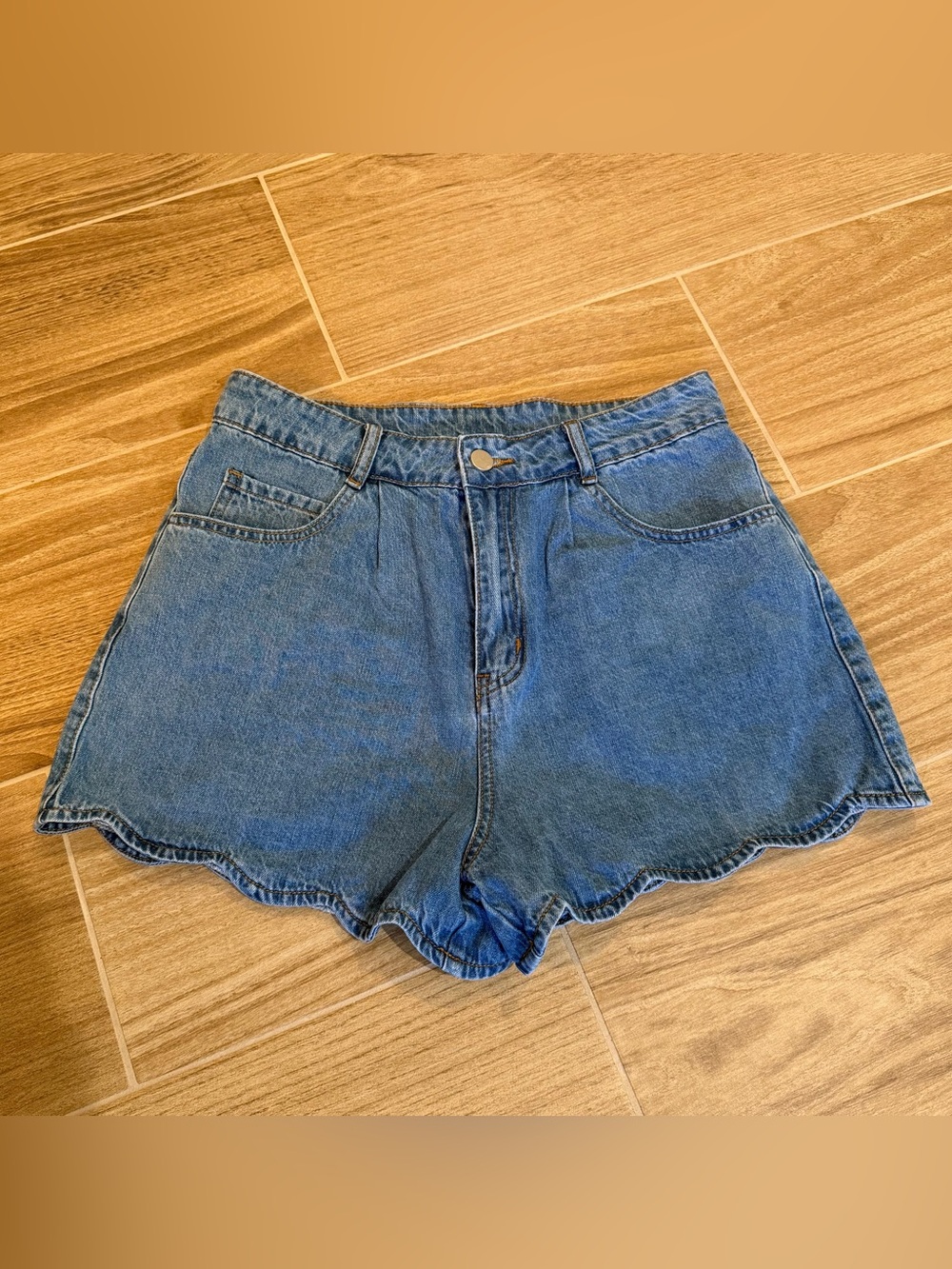 Mable Scallop Denim Shorts